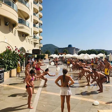 Goldcity 1+1 Main Building Unit Free Aquapark * אלאניה