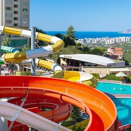 Goldcity 1+1 Main Building Unit Free Aquapark * אלאניה